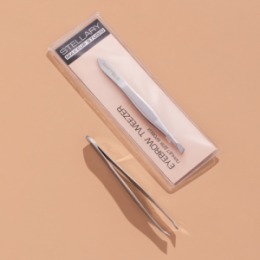 Stellary Stellary Пинцет для коррекции бровей / Eyebrow tweezer