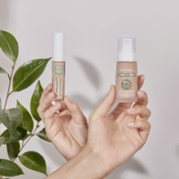 Deborah Milano DEBORAH Консилер жидкий FORMULA PURA FLUID CONCEALER, тон: 02 Бежевый, 5,5г