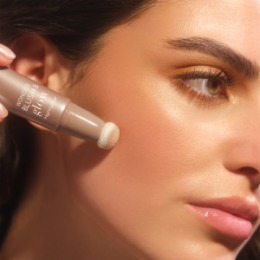 ARTDECO ARTDECO Жидкий хайлайтер Wonder Blush & Glow, тон 2, 12 мл