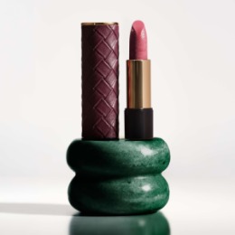 ARTDECO ARTDECO Кремовая помада с SPF15 Iconic Lipstick, тон 330, 4г